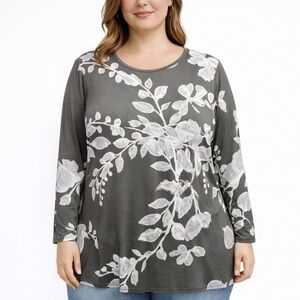 NWT Lily Tunic Grey & White XL